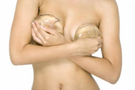 Chirurgie mammaire : pose d’implants en silicone